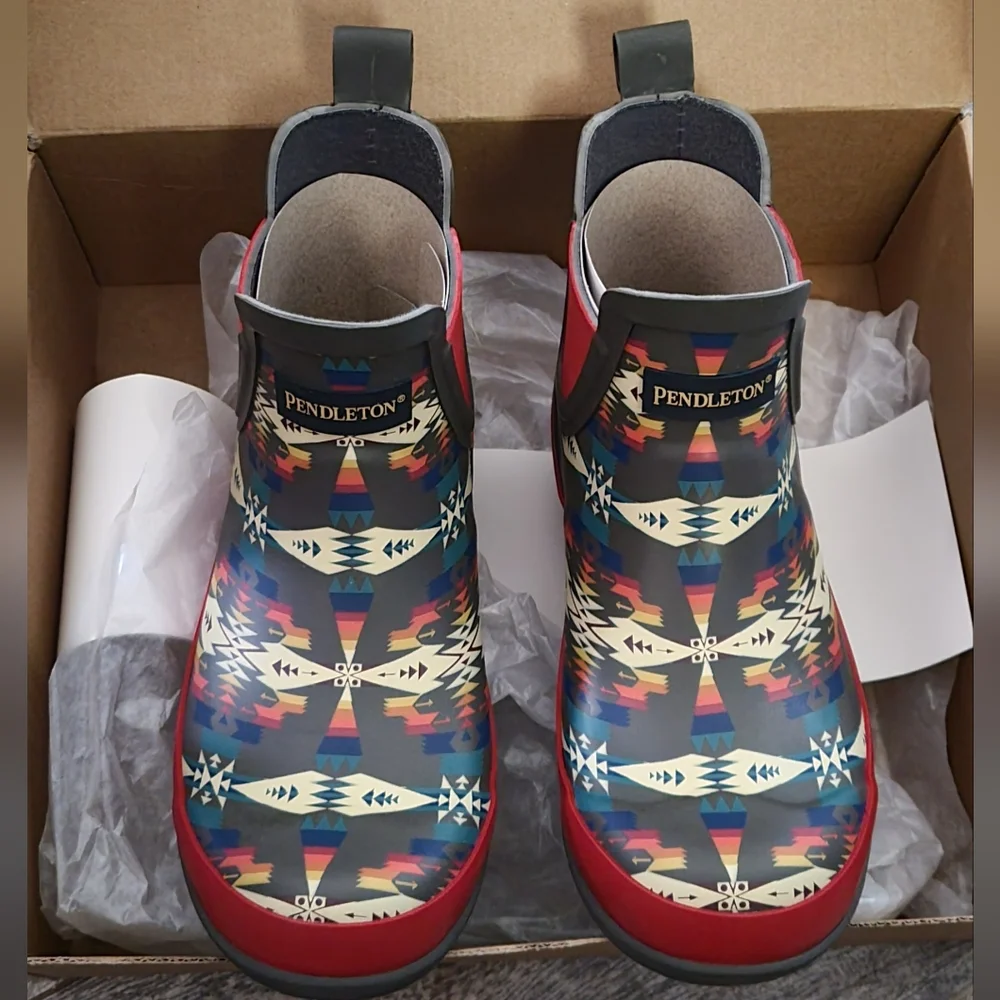 Pendleton Tucson Chelsea Rain Boots Grey Multicolor Azrec Durable Waterproof NEW